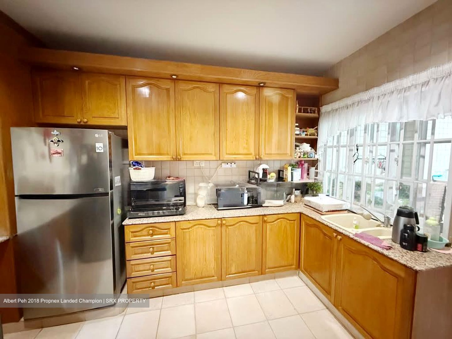 Mayflower Gardens (D20), Terrace #568077231